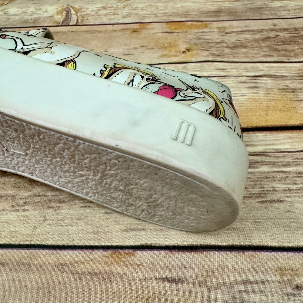 Melissa Womens Ground Slip On Unicorn Print Sneakers 8 - Picture 10 of 11